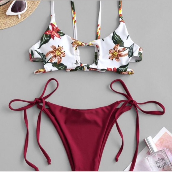 Zaful Other - Zaful Floral Bikini Set with Burgundy Bottoms.  Sz L